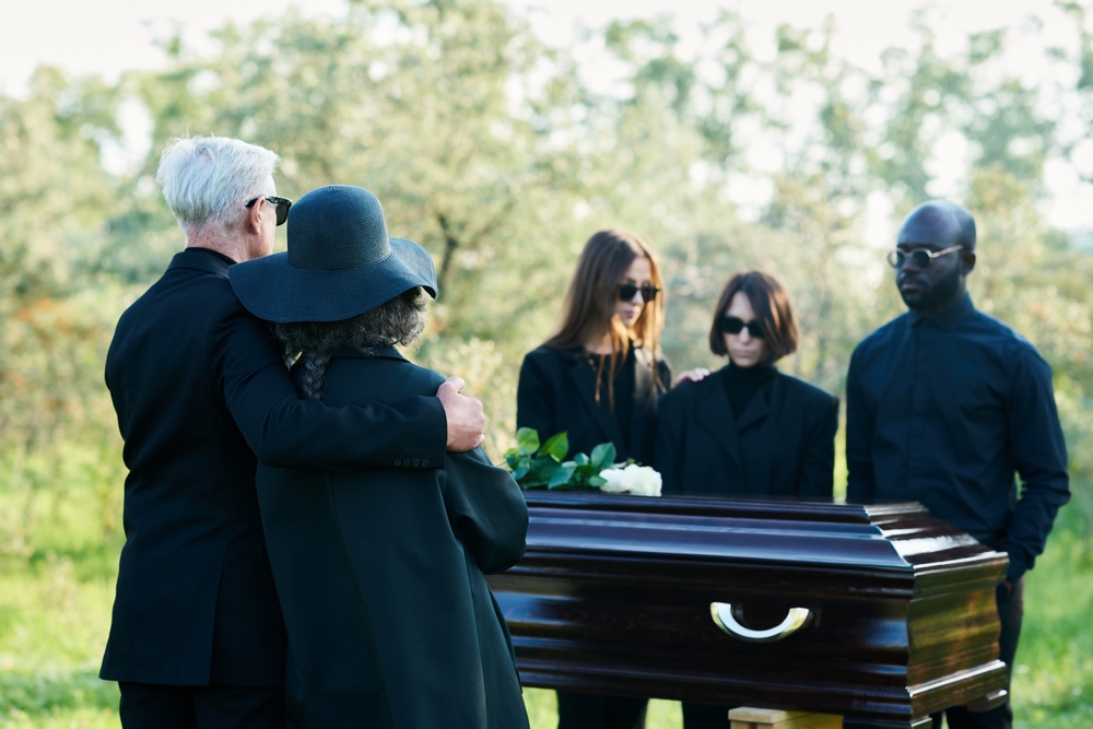Comment peut-on s'habiller pour un enterrement ?